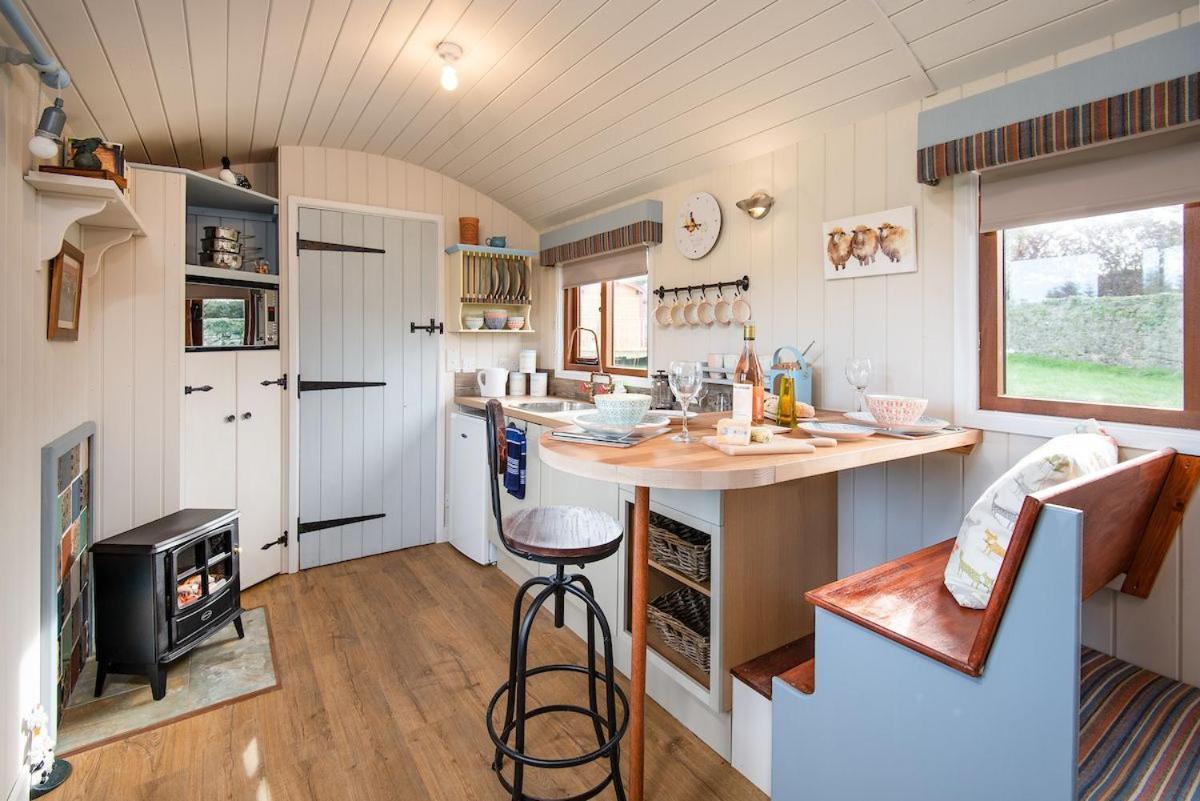 Cow Parsley Shepherd'S Hut バーウィック・アポン・ツイード エクステリア 写真